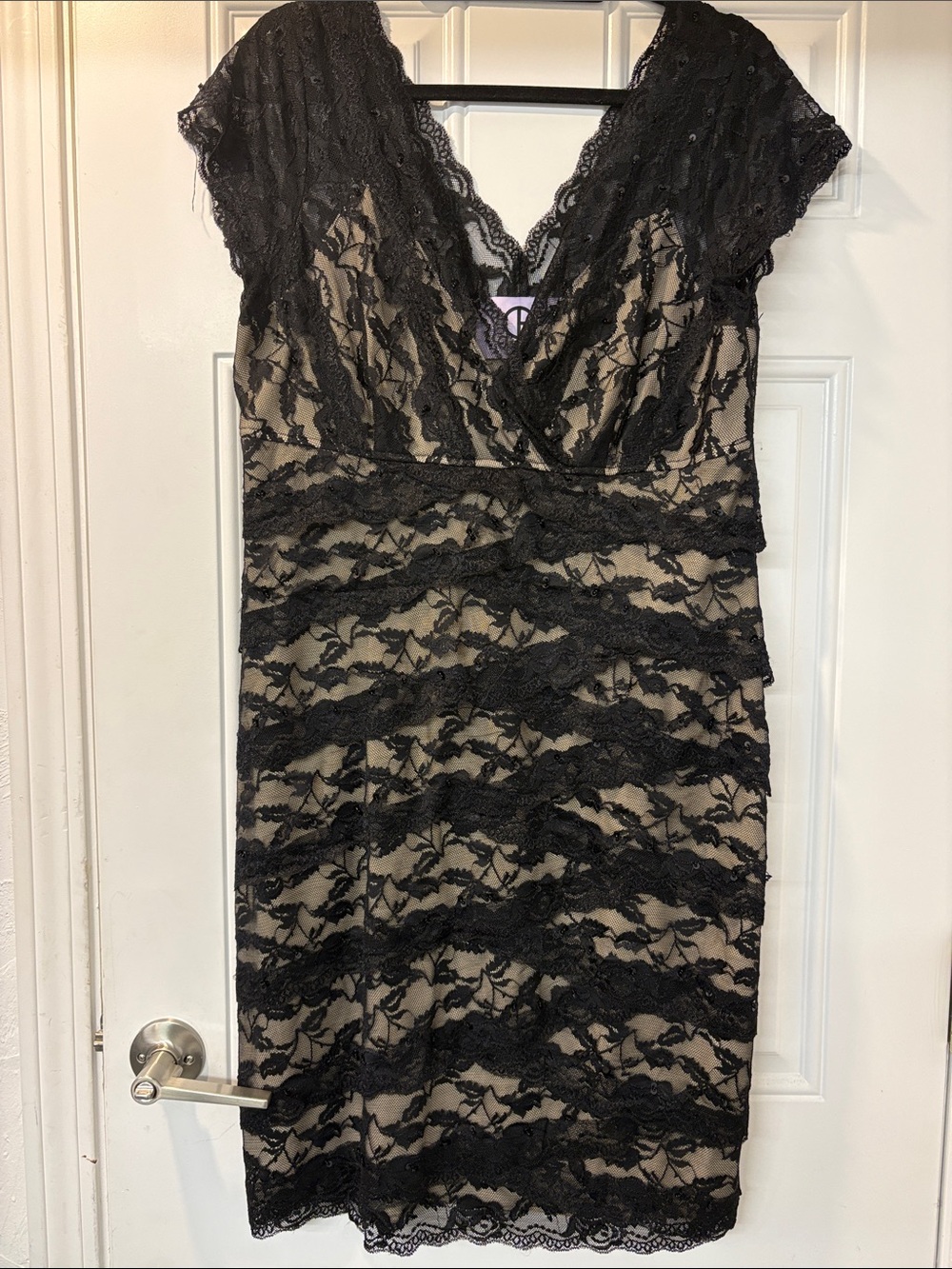 Black Lace Plunging Neckline Classy Cocktail Dress